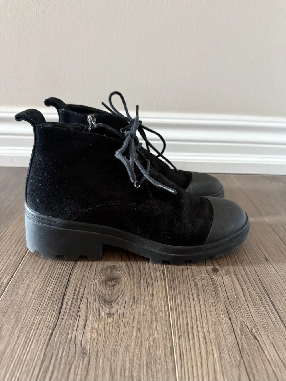Eileen Fisher Reese Suede Waterproof Boots Size 7